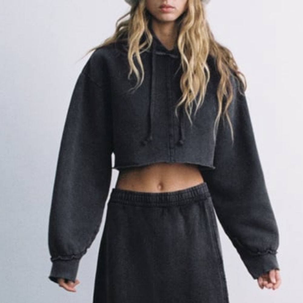 Washed effect cropped sweatshirt
